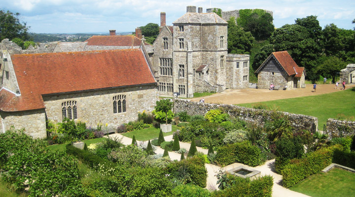 Carisbrooke Castle: the legendary center of power and defense on the Isle of Wight