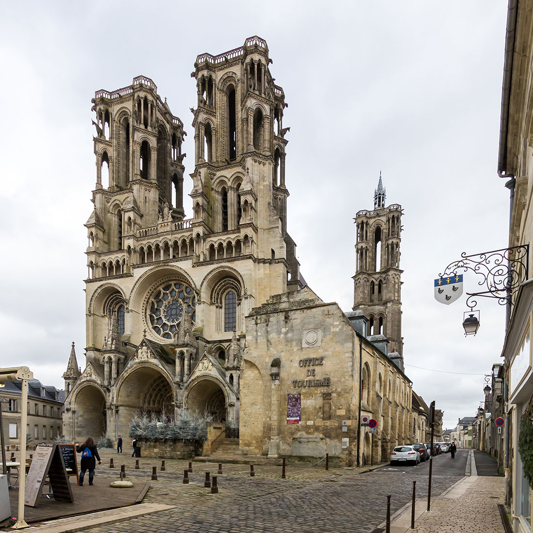 Laon