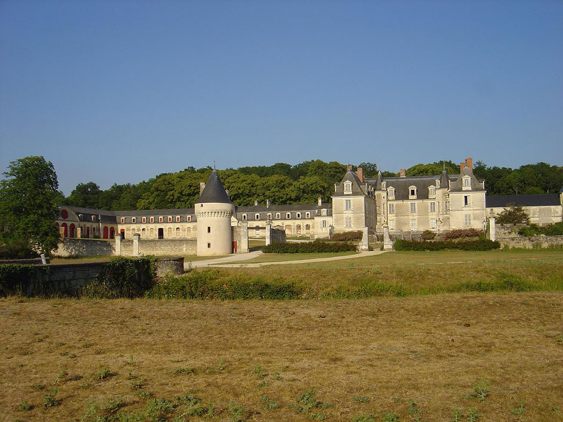 Gizeux Castle